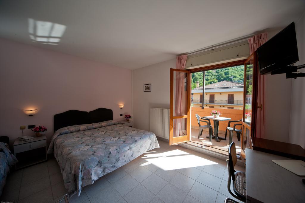 Hotel Il Quadrifoglio Cascia Room photo