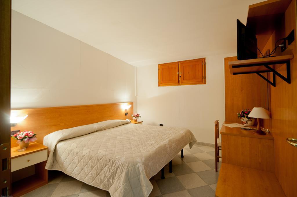 Hotel Il Quadrifoglio Cascia Room photo