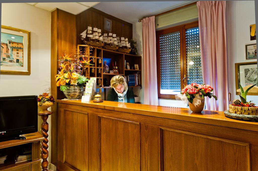 Hotel Il Quadrifoglio Cascia Exterior photo