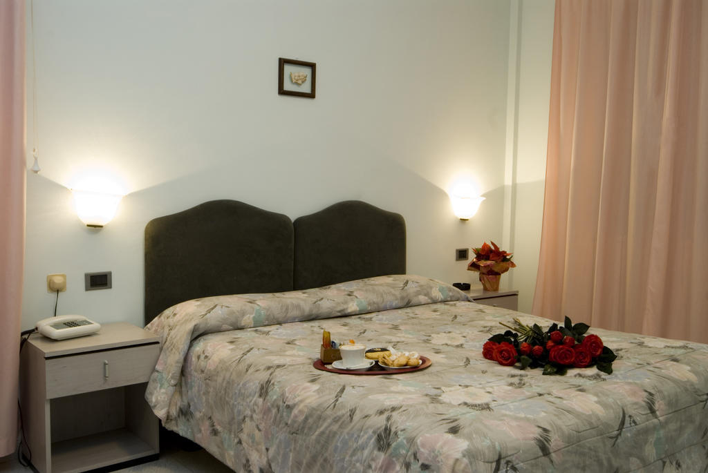 Hotel Il Quadrifoglio Cascia Room photo